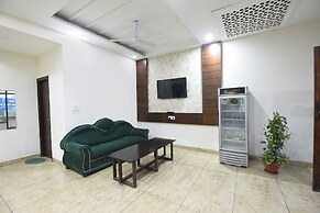 Fabhotel Red Ark Inn