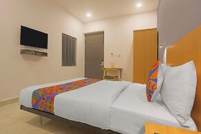 Fabhotel Vivek Inn