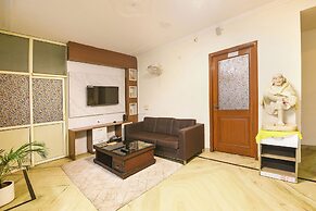 Fabhotel Tulip Residency