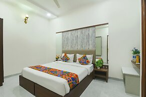 Fabhotel Jai Palace Comfortable Stay