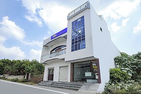 Fabhotel Lotus