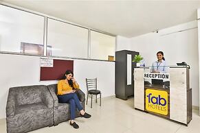 Fabhotel Raas Inn