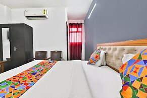 Fabhotel Raas Inn