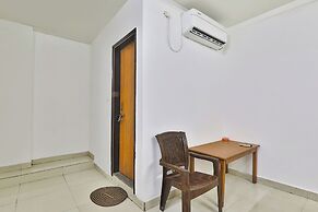 Fabhotel Raas Inn