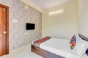 Fabhotel Aura Suites