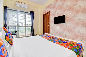 Fabhotel Aura Suites