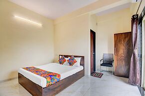 Fabhotel Aura Suites