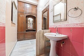 Fabhotel Pink Cozzy