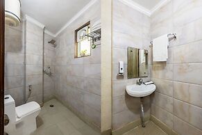 Fabhotel Airport Sinon