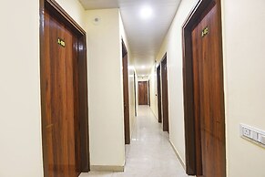 Fabhotel White House Tilak Nagar