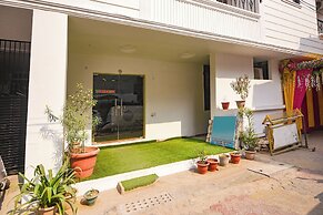 Fabhotel White House Tilak Nagar