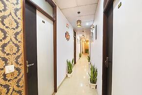 Fabhotel Lotus Inn