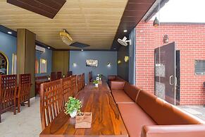 Fabhotel Sunroof & Rooftop