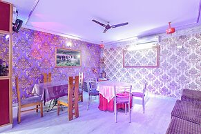 Fabhotel Rajlaxmi Palace