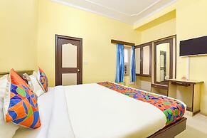 Fabhotel Rajlaxmi Palace