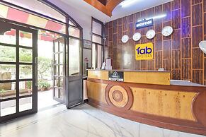 Fabhotel Rajlaxmi Palace