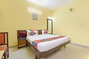 Fabhotel Rajlaxmi Palace