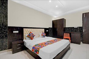 Fabhotel Family Inn