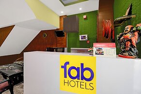 Fabhotel Family Inn