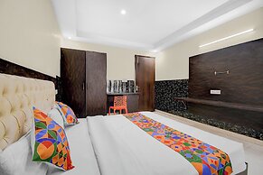 Fabhotel Family Inn