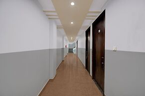 Fabhotel Family Inn