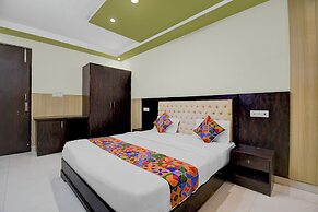 Fabhotel Family Inn