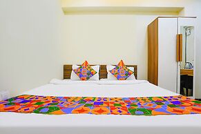 Fabhotel Sheen Residences