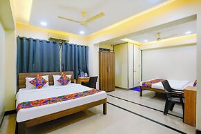 Fabhotel Sheen Residences