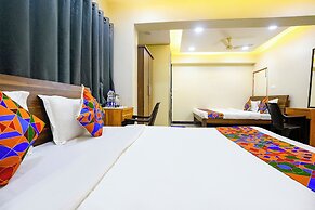 Fabhotel Sheen Residences