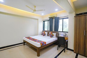 Fabhotel Sheen Residences
