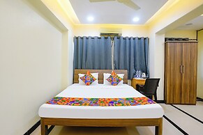 Fabhotel Sheen Residences