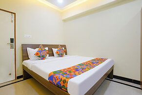 Fabhotel Sheen Residences