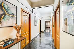 Fabhotel Golden Dreams