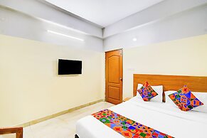 Fabhotel Golden Dreams