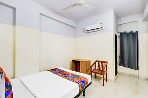 Fabhotel Golden Dreams