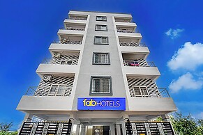 Fabhotel Hide Inn