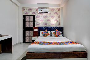 Fabhotel Royal Palace Ruby