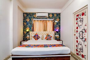 Fabhotel Royal Palace Ruby