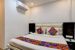 Fabhotel Royal Palace Ruby
