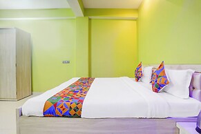 Fabhotel Avante Palace