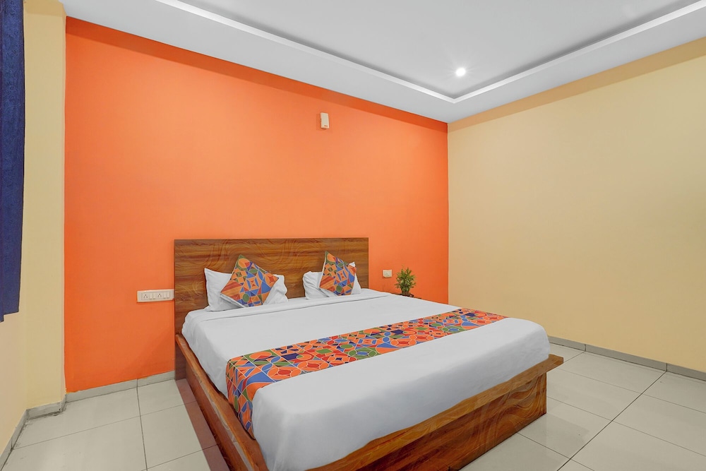 Fabhotel Dream Comforts