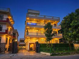 Fabhotel Sai Village