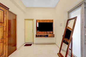 Fabhotel Sejour Royal