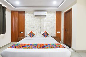 Fabhotel Laxmi Mahal