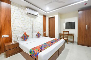 Fabhotel Laxmi Mahal
