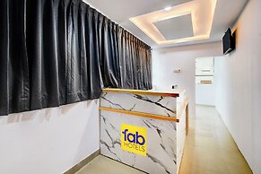 Fabhotel Lorwen