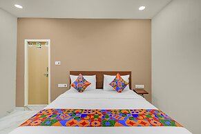 Fabhotel Larana