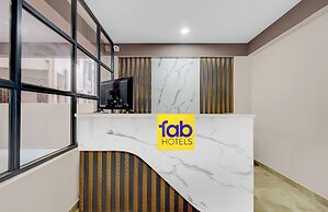 Fabhotel Larana