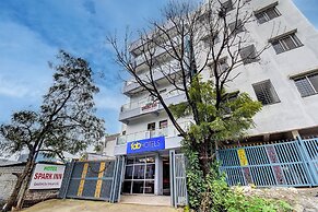 Fabhotel Spark Inn