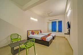 Fabhotel Konark Green